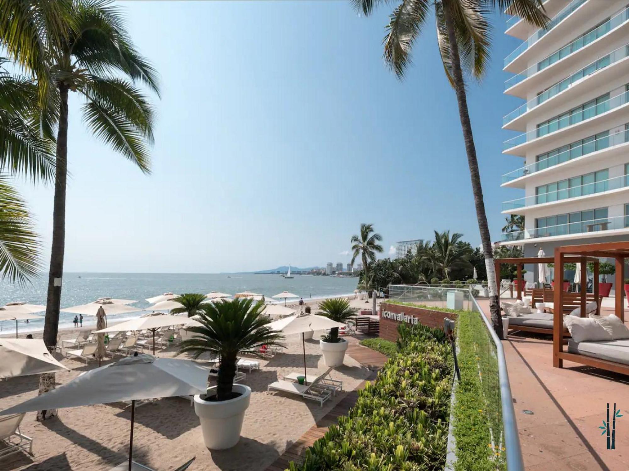 Icon Vallarta Beach Front By Bamboo Skylife Puerto Vallarta Exterior photo
