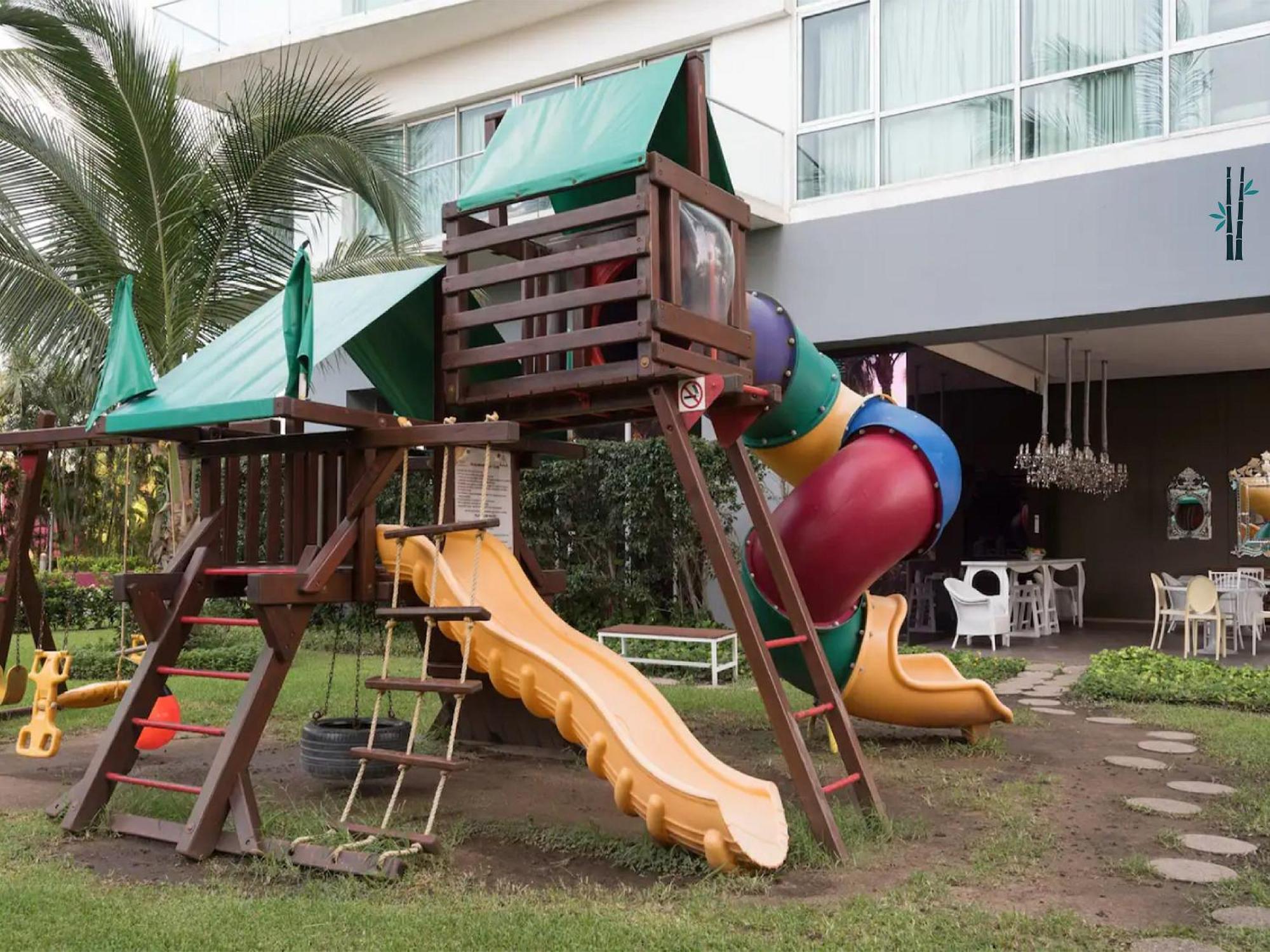 Icon Vallarta Beach Front By Bamboo Skylife Puerto Vallarta Exterior photo