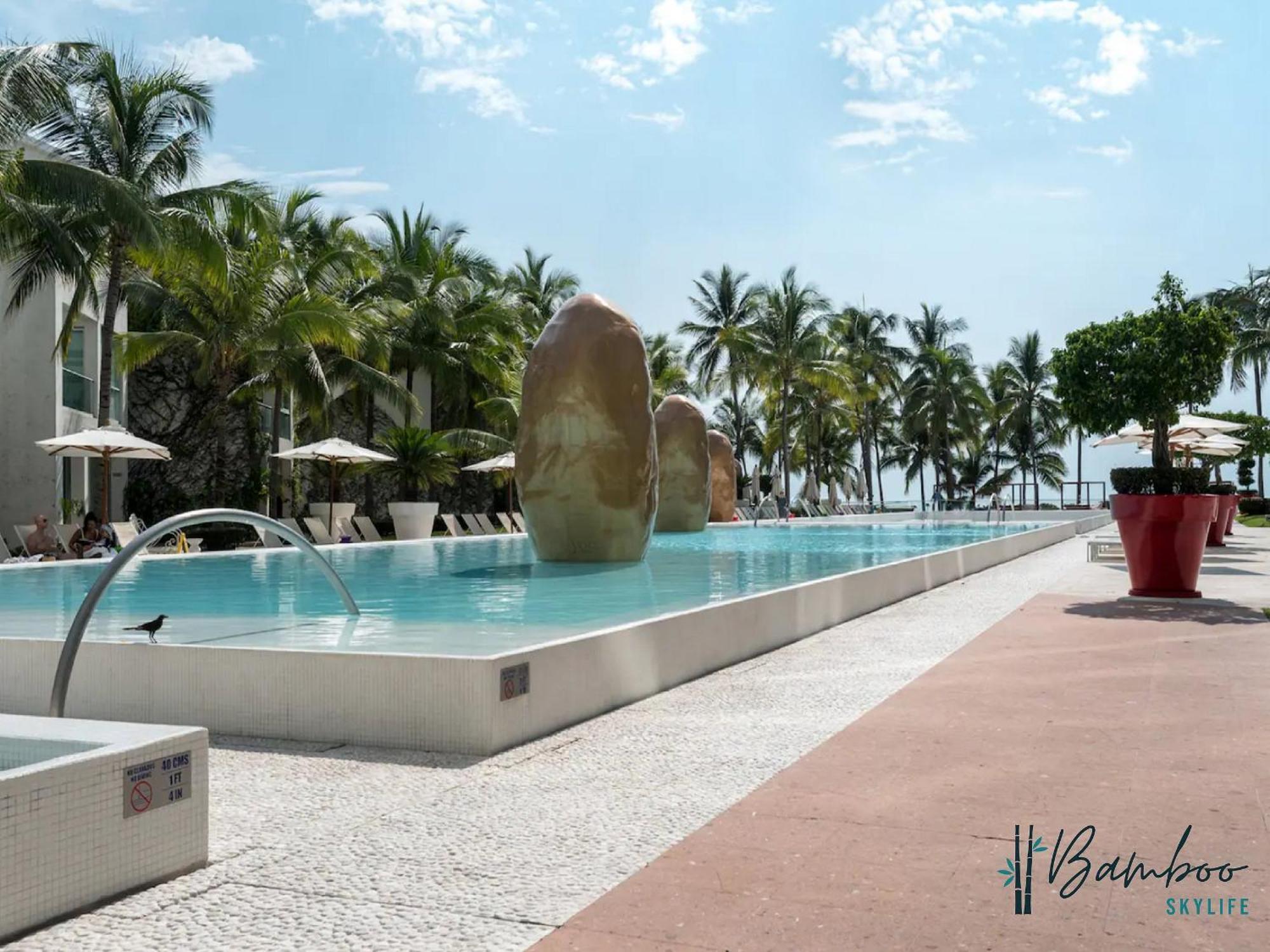 Icon Vallarta Beach Front By Bamboo Skylife Puerto Vallarta Exterior photo